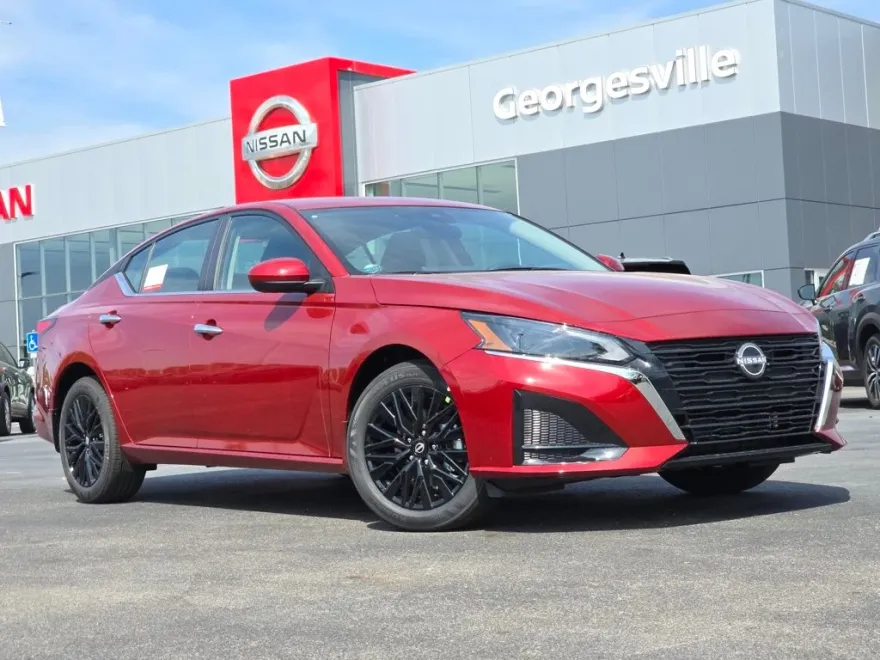 2025 Nissan Altima 2.5 SV photo 1
