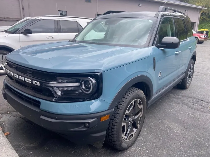 2023 Ford Bronco Sport Outer Banks photo 1