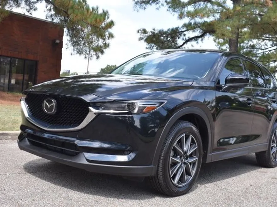 2017 Mazda CX-5 Grand Touring photo 1