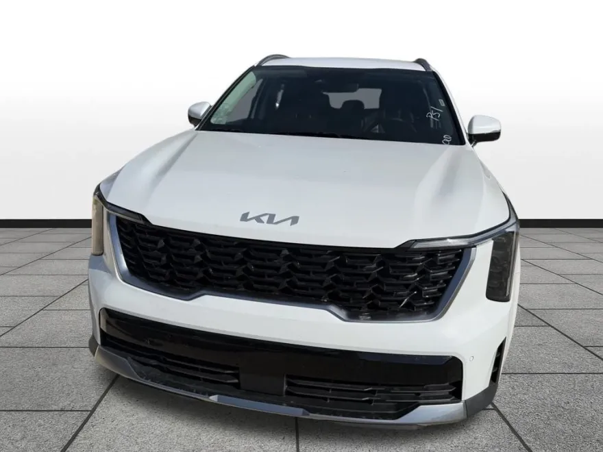 2024 Kia Sorento S photo 1