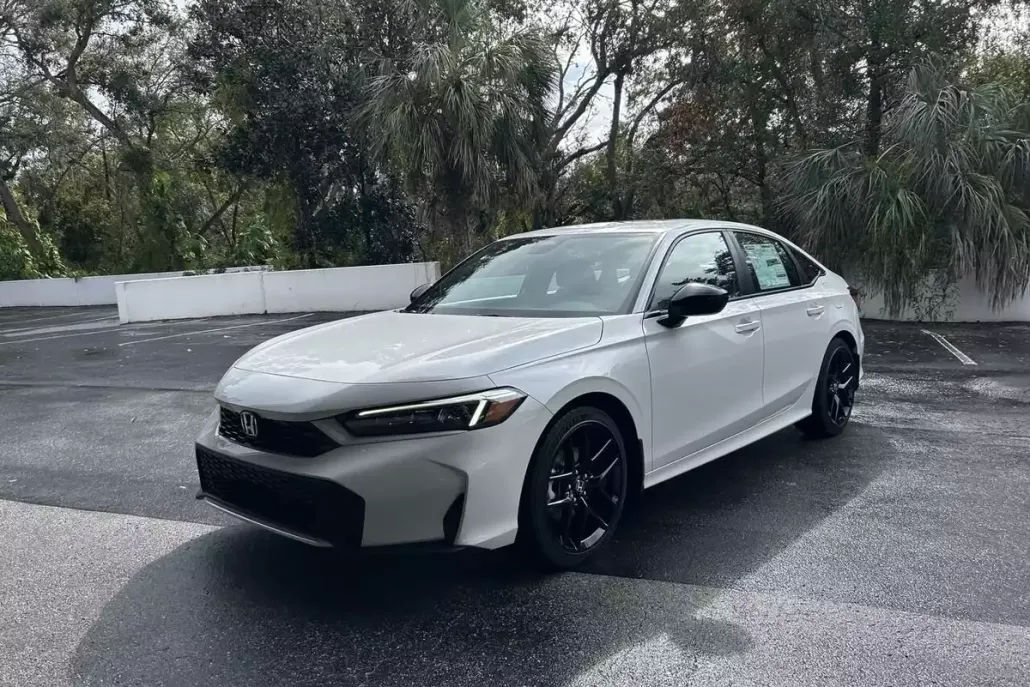 2025 Honda Civic Hybrid Sport photo 1