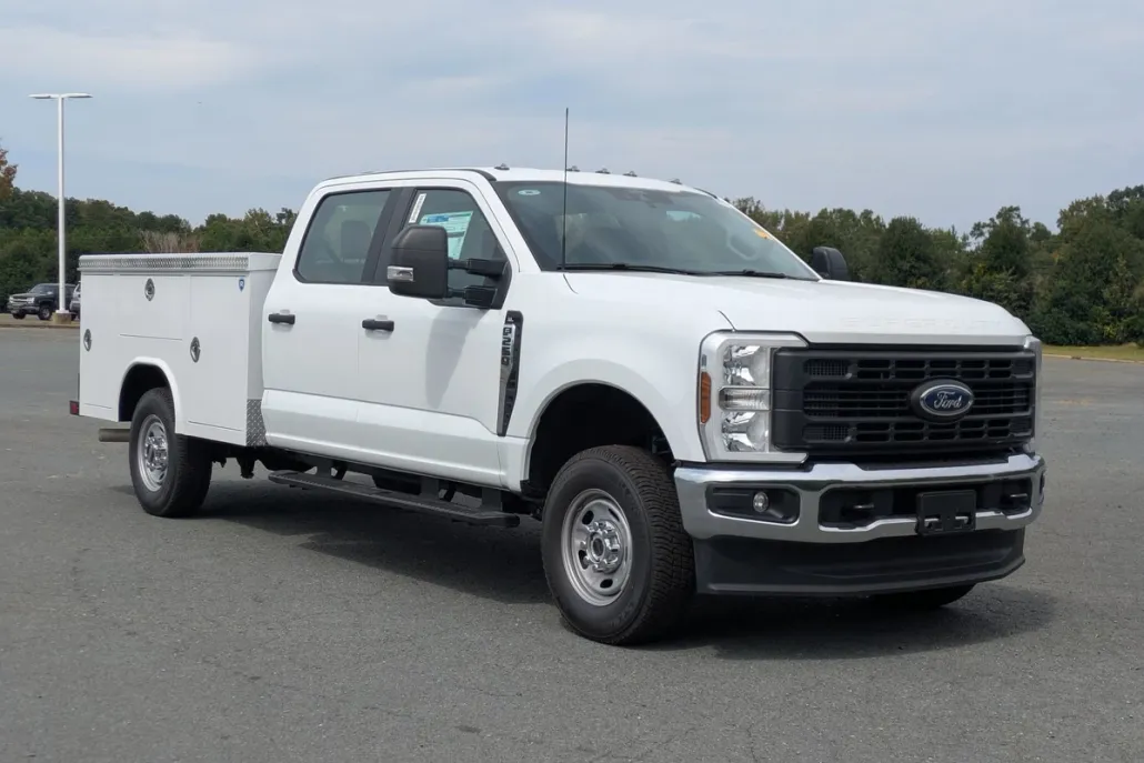 2025 Ford F-250 XL photo 1