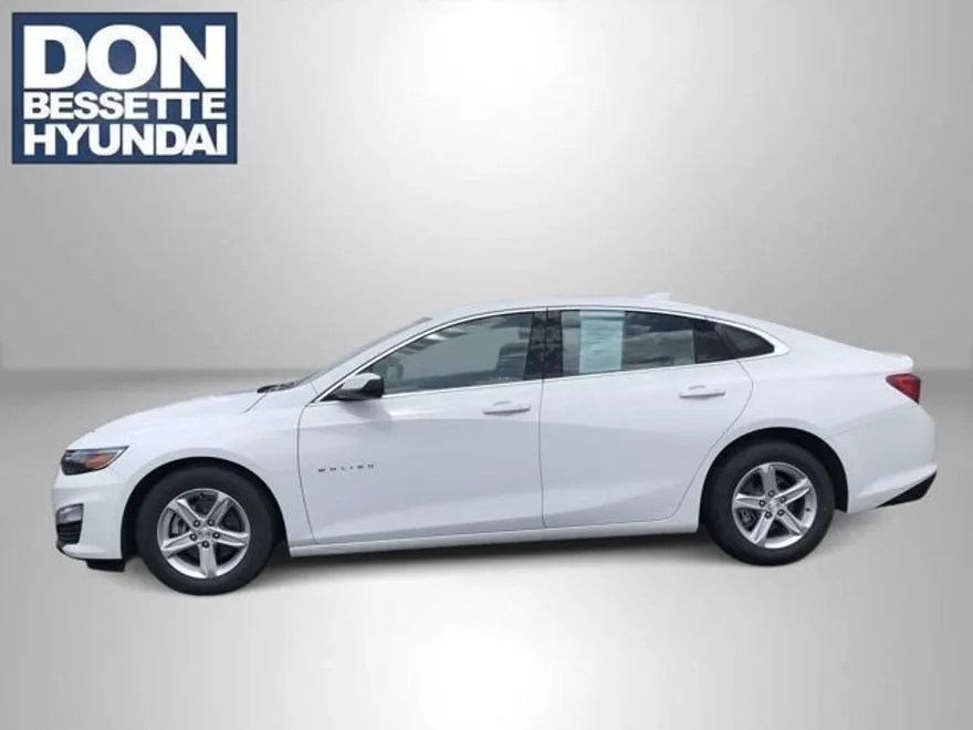 2023 Chevrolet Malibu 1LT photo 1