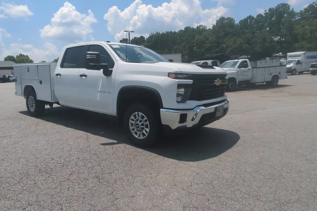 2025 Chevrolet Silverado 2500HD photo 1
