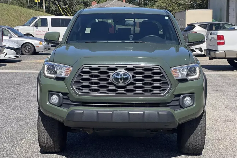 2022 Toyota Tacoma 4x4 TRD photo 1