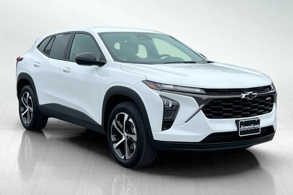 2024 Chevrolet Trax photo 1