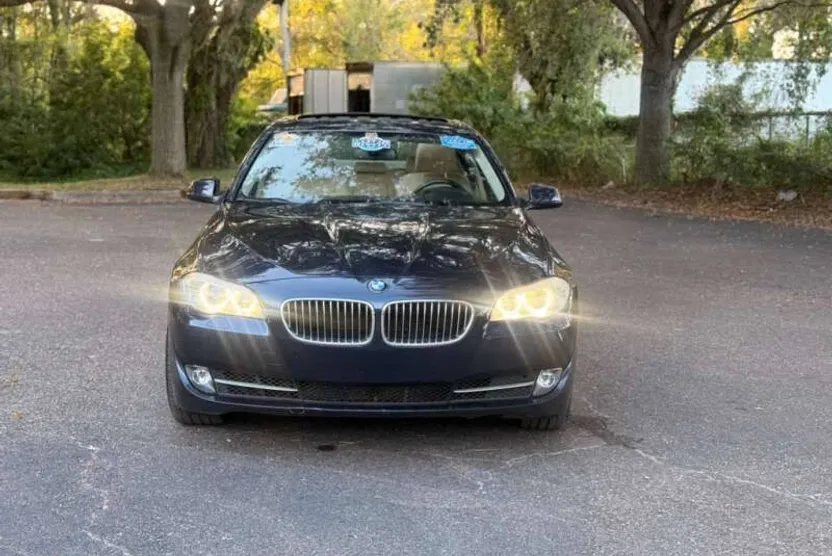 2011 Bmw 535i xDrive photo 1