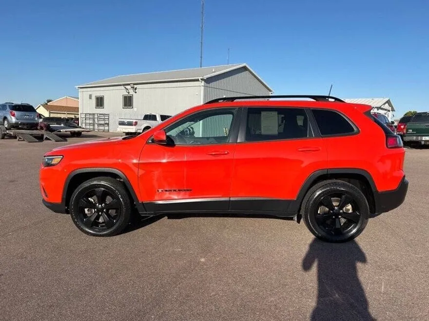 2021 Jeep Cherokee Altitude photo 1
