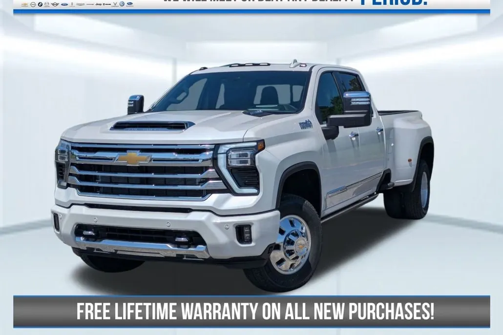 2025 Chevrolet Silverado 3500HD High Country photo 1
