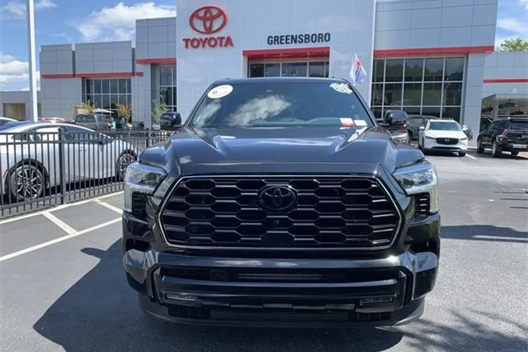 2024 Toyota Sequoia Platinum photo 1