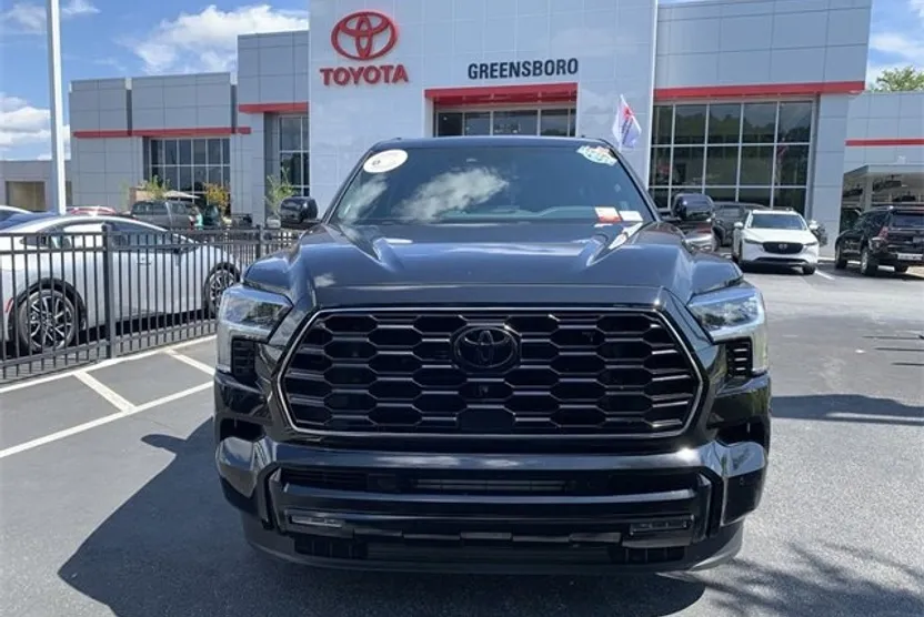 2024 Toyota Sequoia Platinum photo 1