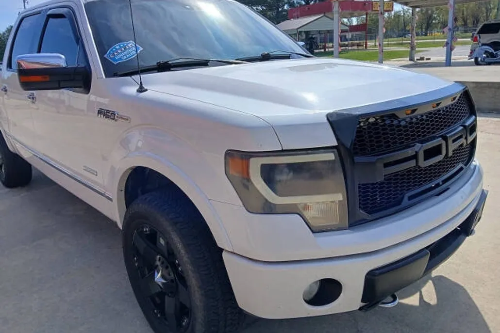 2012 Ford F-150 Platinum photo 1