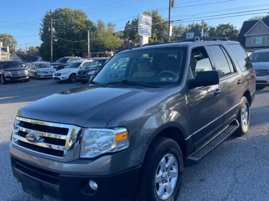 2014 Ford Expedition XL photo 1