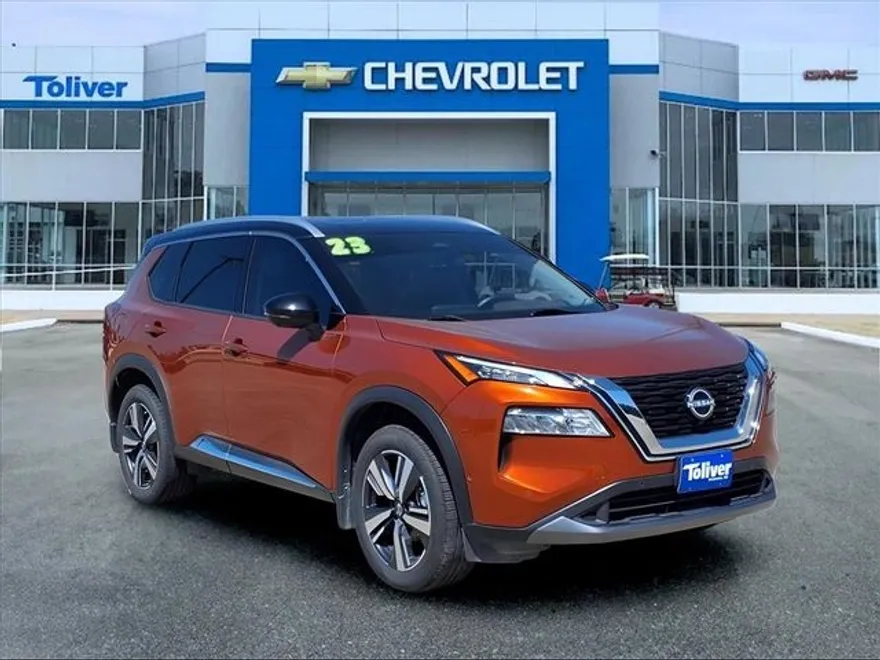 2023 Nissan Rogue SL photo 1