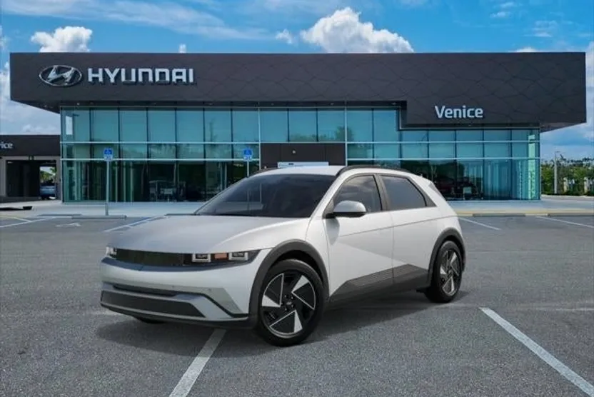2025 Hyundai Ioniq 5 SEL photo 1