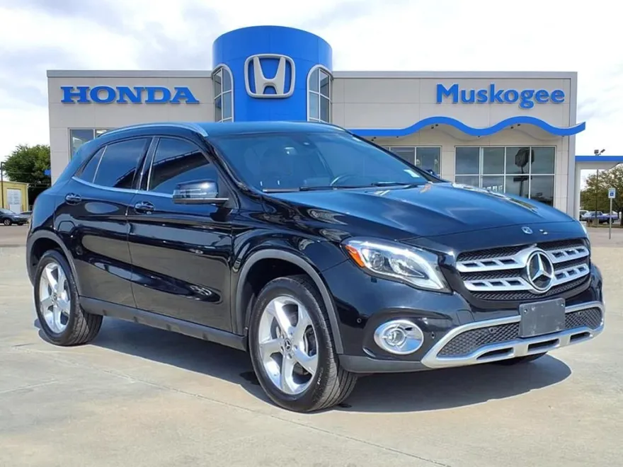 2020 Mercedes Benz GLA 250 4MATIC photo 1