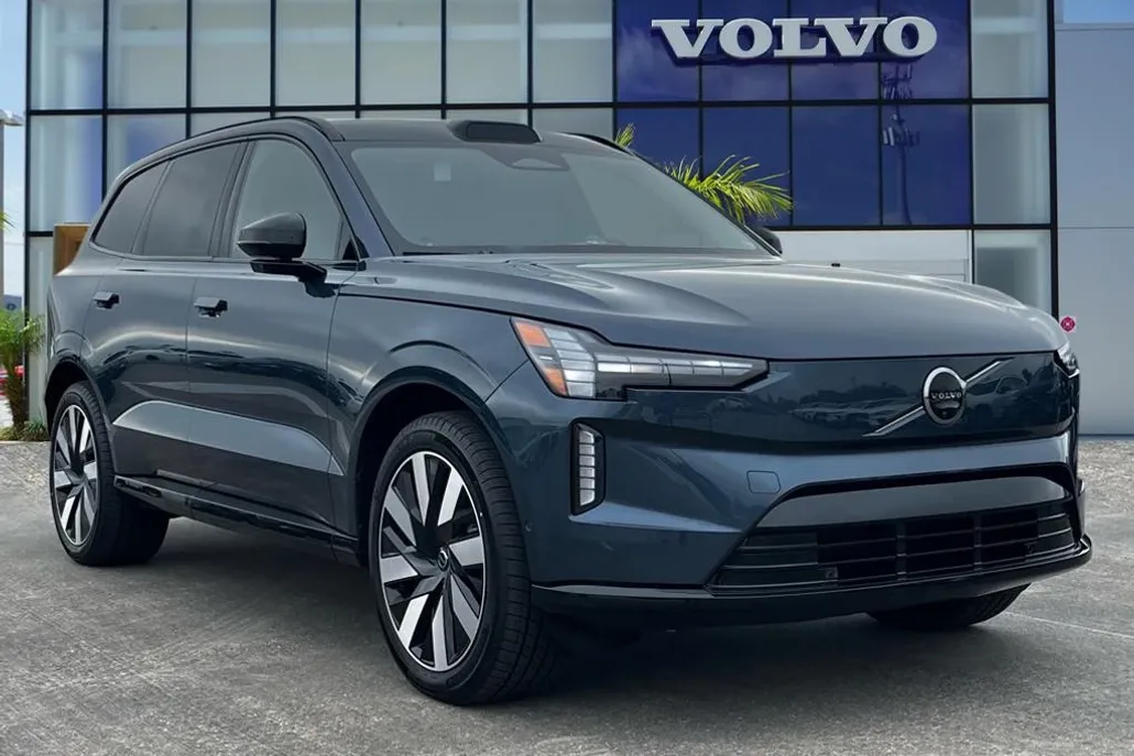 2025 Volvo EX90 Twin Motor Performance Ultra photo 1