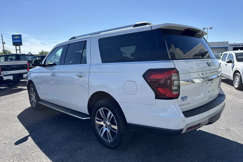 2023 Ford Expedition MAX Limited photo 1