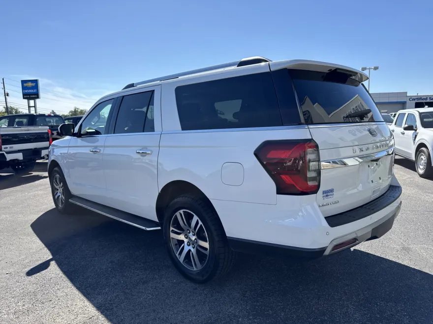 2023 Ford Expedition MAX Limited photo 1