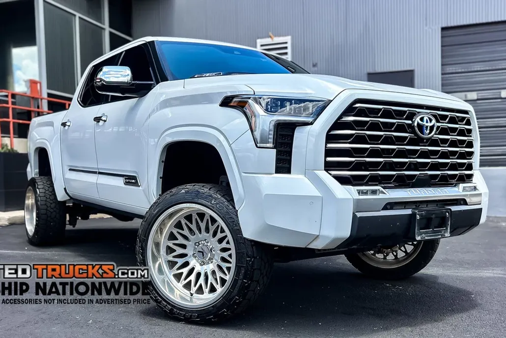 2023 Toyota Tundra CapStone photo 1