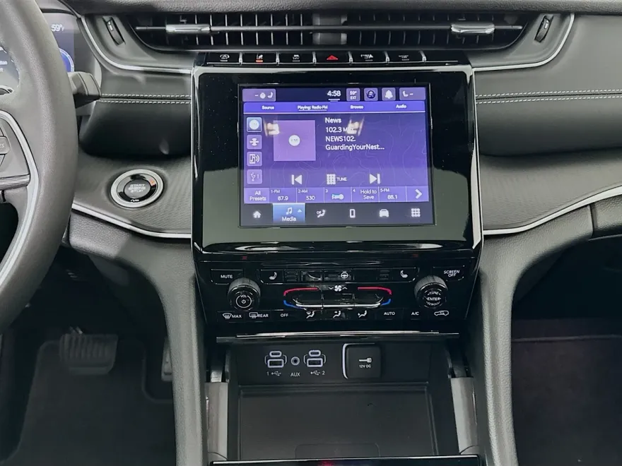 2025 Jeep Grand Cherokee Altitude X photo 22