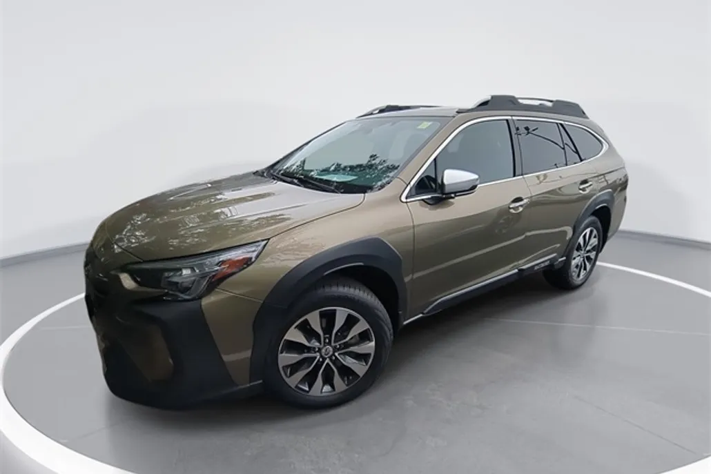 2024 Subaru Outback Touring XT photo 1