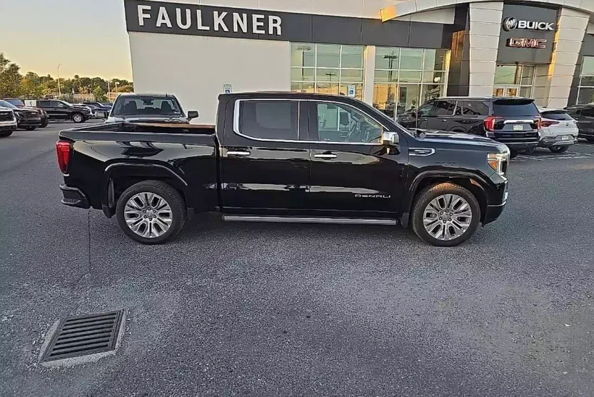 2022 Gmc Sierra 1500 Limited Denali photo 1