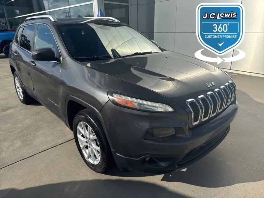 2015 Jeep Cherokee Latitude photo 1