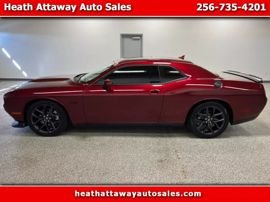 2023 Dodge Challenger R/T Plus photo 1