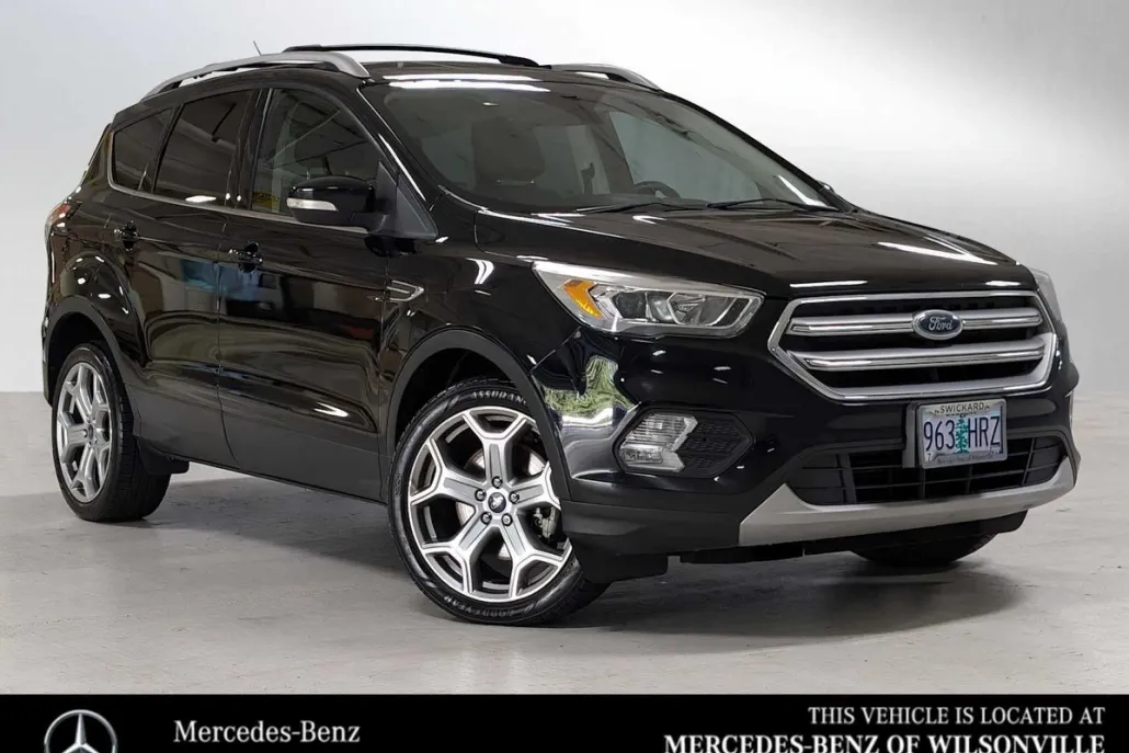2017 Ford Escape Titanium photo 1