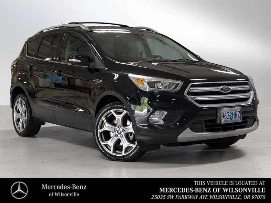 2017 Ford Escape Titanium photo 1