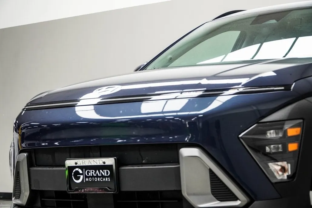 2024 Hyundai Kona SEL photo 1
