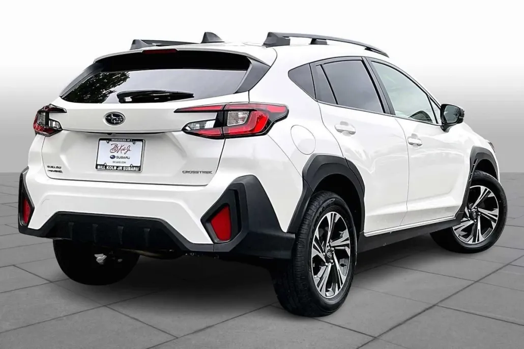 2024 Subaru Crosstrek Premium photo 1