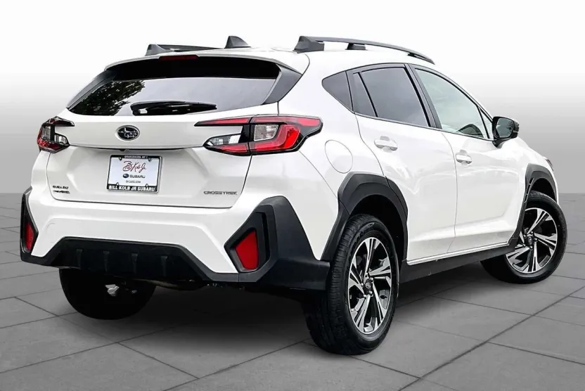 2024 Subaru Crosstrek Premium photo 1