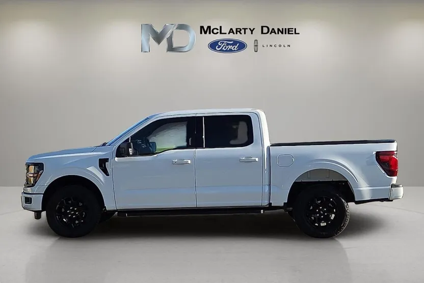 2024 Ford F-150 XLT photo 1