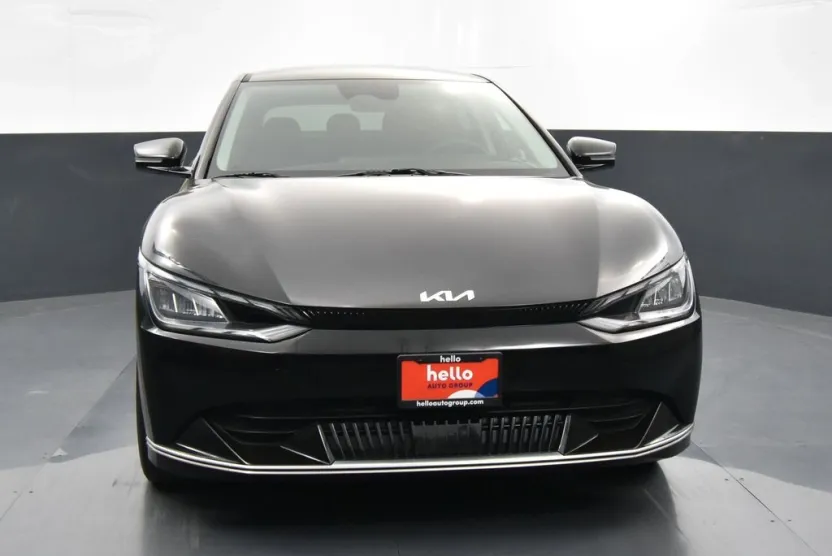 2022 Kia EV6 Wind photo 1