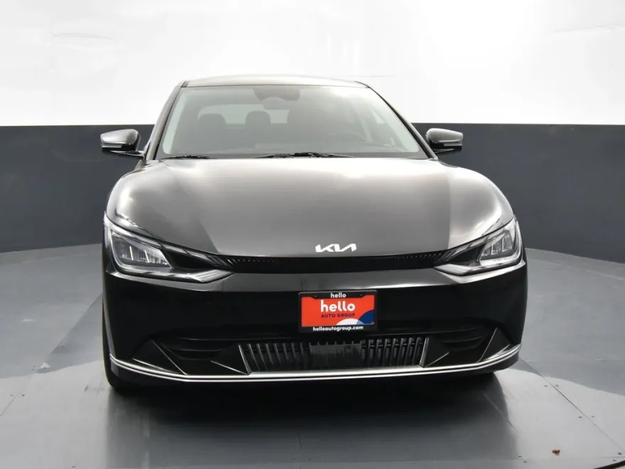2022 Kia EV6 Wind photo 1