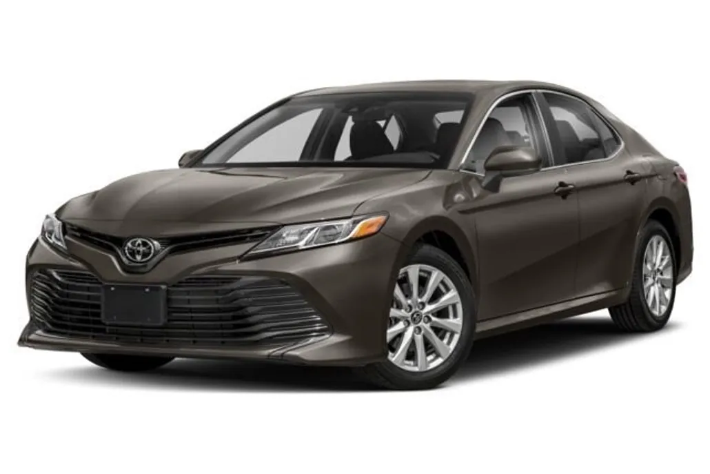 2018 Toyota Camry XLE photo 1