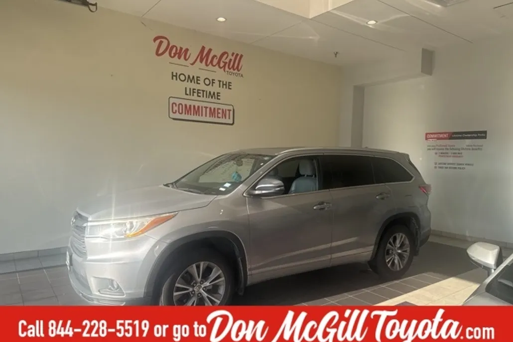 2014 Toyota Highlander XLE photo 1