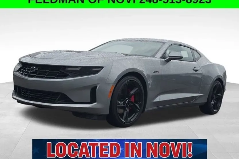 2024 Chevrolet Camaro LT1 photo 1