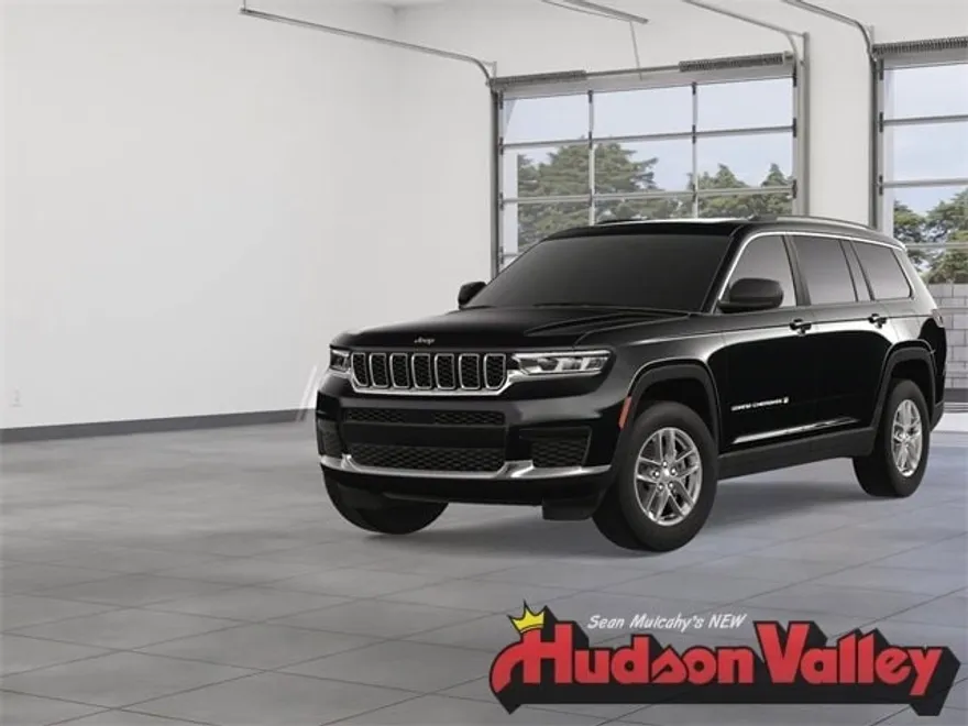 2025 Jeep Grand Cherokee Laredo photo 1