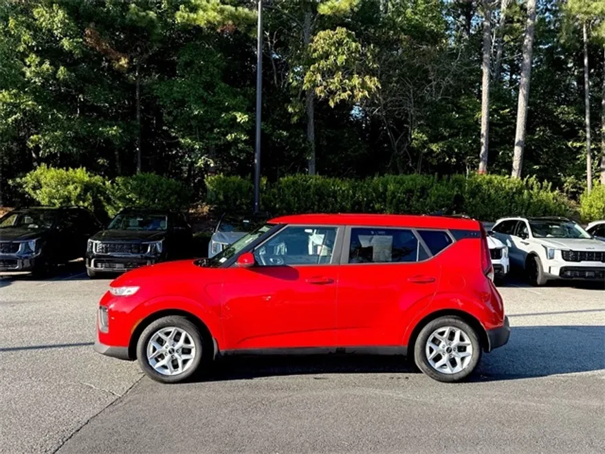 2020 Kia Soul S photo 1