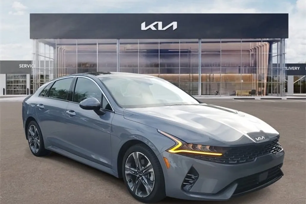 2023 Kia K5 EX photo 1