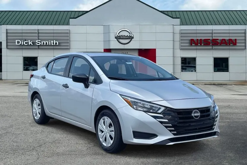 2025 Nissan Versa S photo 1