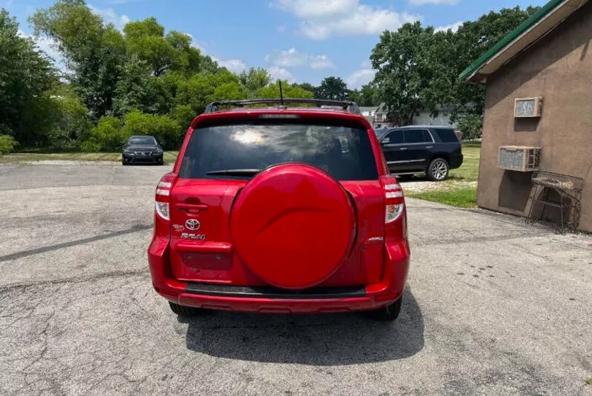 2011 Toyota RAV4 Base photo 1