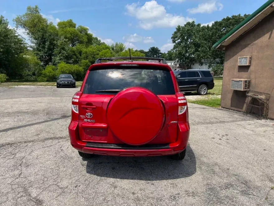 2011 Toyota RAV4 Base photo 1