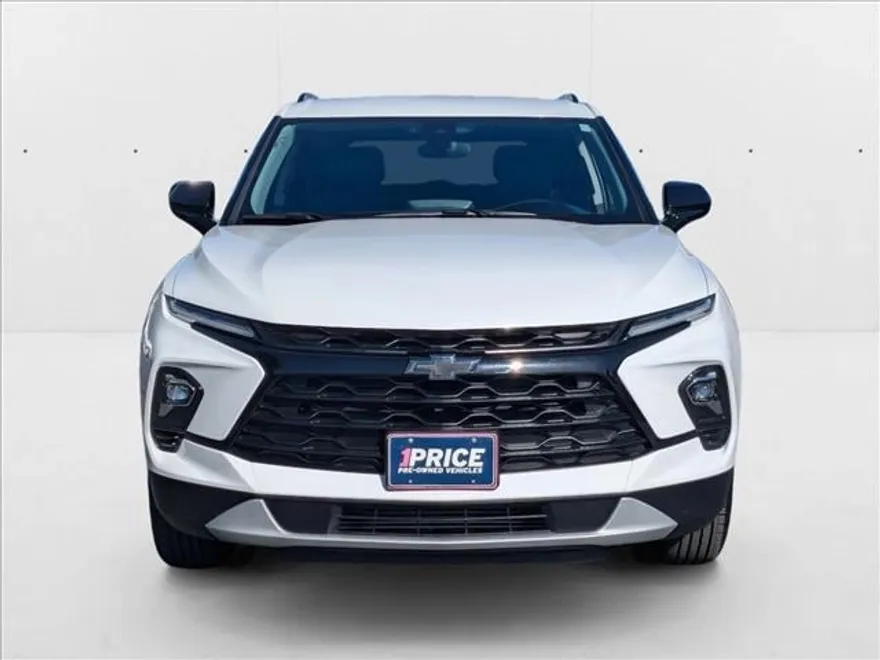 2023 Chevrolet Blazer 2LT photo 1