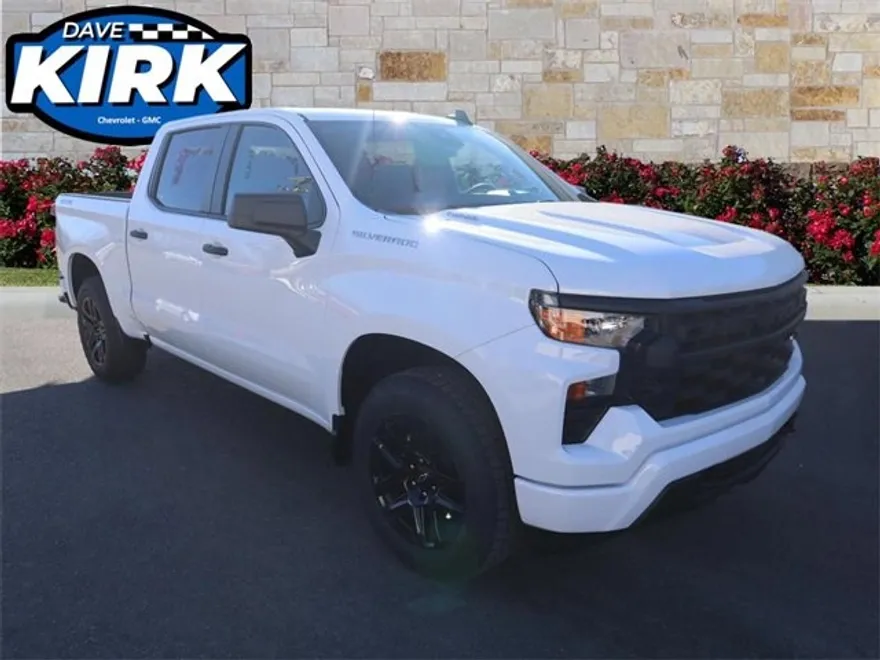 2025 Chevrolet Silverado 1500 Custom photo 1