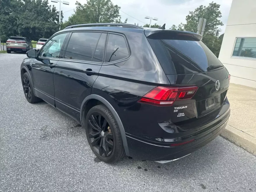 2021 Volkswagen Tiguan SE R-Line Black photo 1
