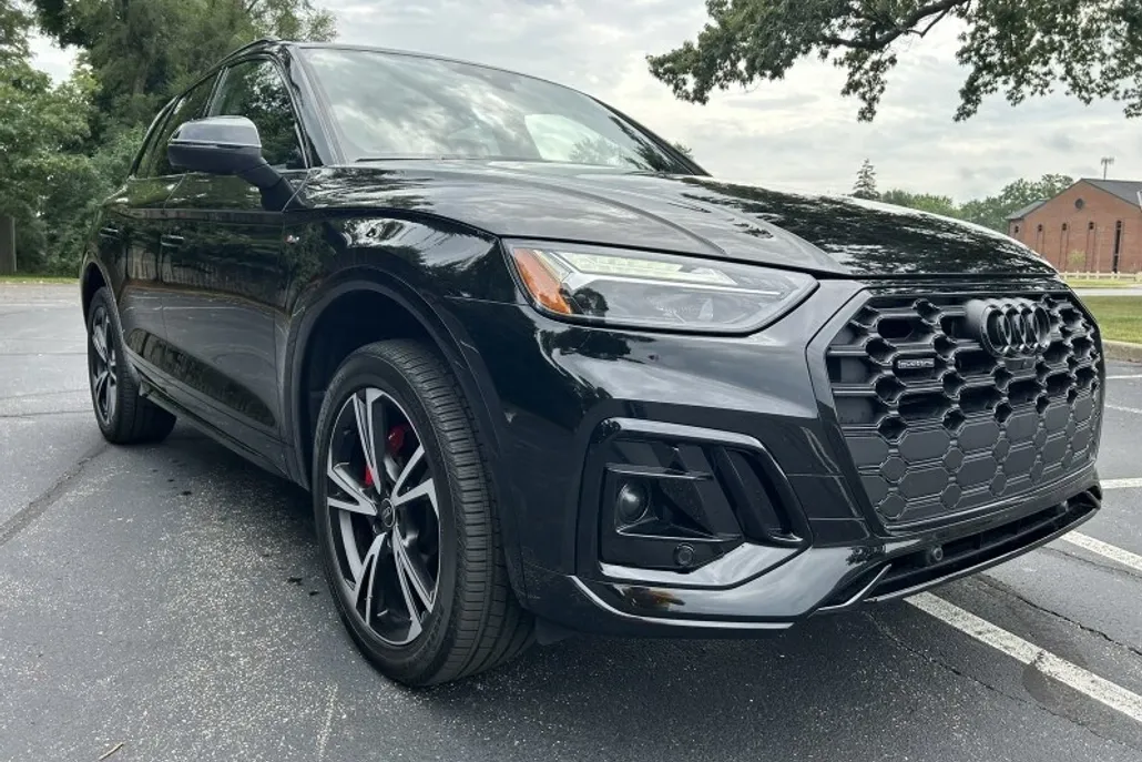2025 Audi Q5 S line Premium Plus photo 1